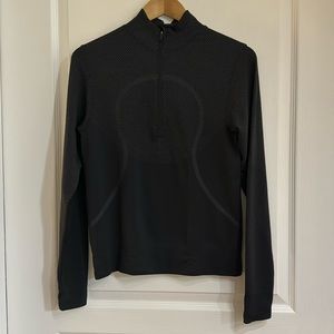 Lululemon black pullover shirt size 4